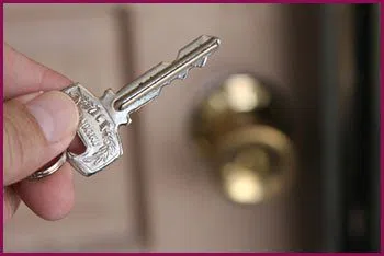 San Diego CA Locksmiths San Diego, CA 619-213-1980 San Diego CA Locksmiths San Diego, CA 619-213-1980 - 14-unlock-door